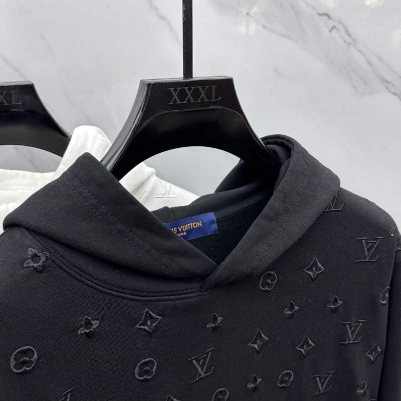 l0vis Vvtt0n hoodies